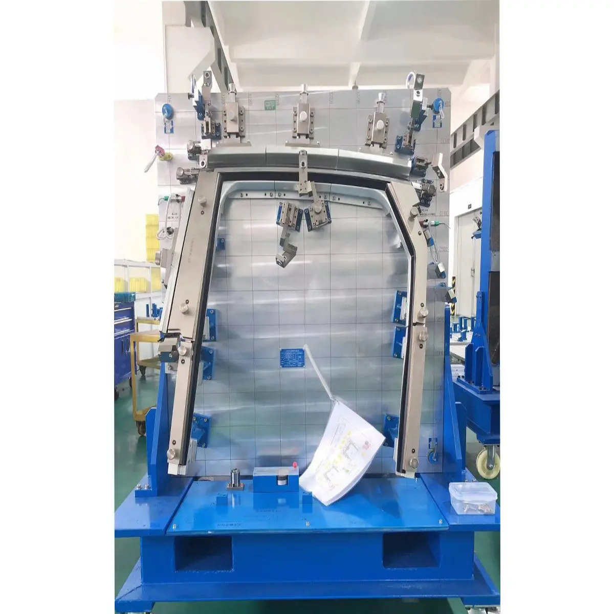 Checking fixture water cut seal strip characteristic line detection
